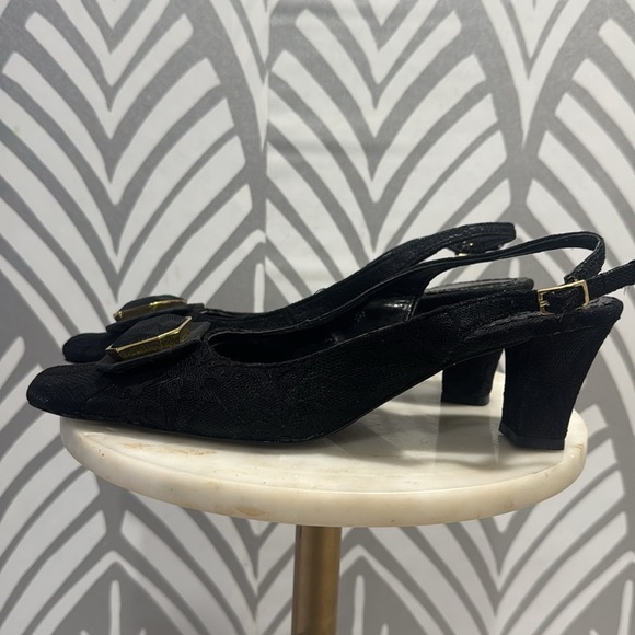 J.Renee Women's Black Slingback Heels - Picture 5 of 11